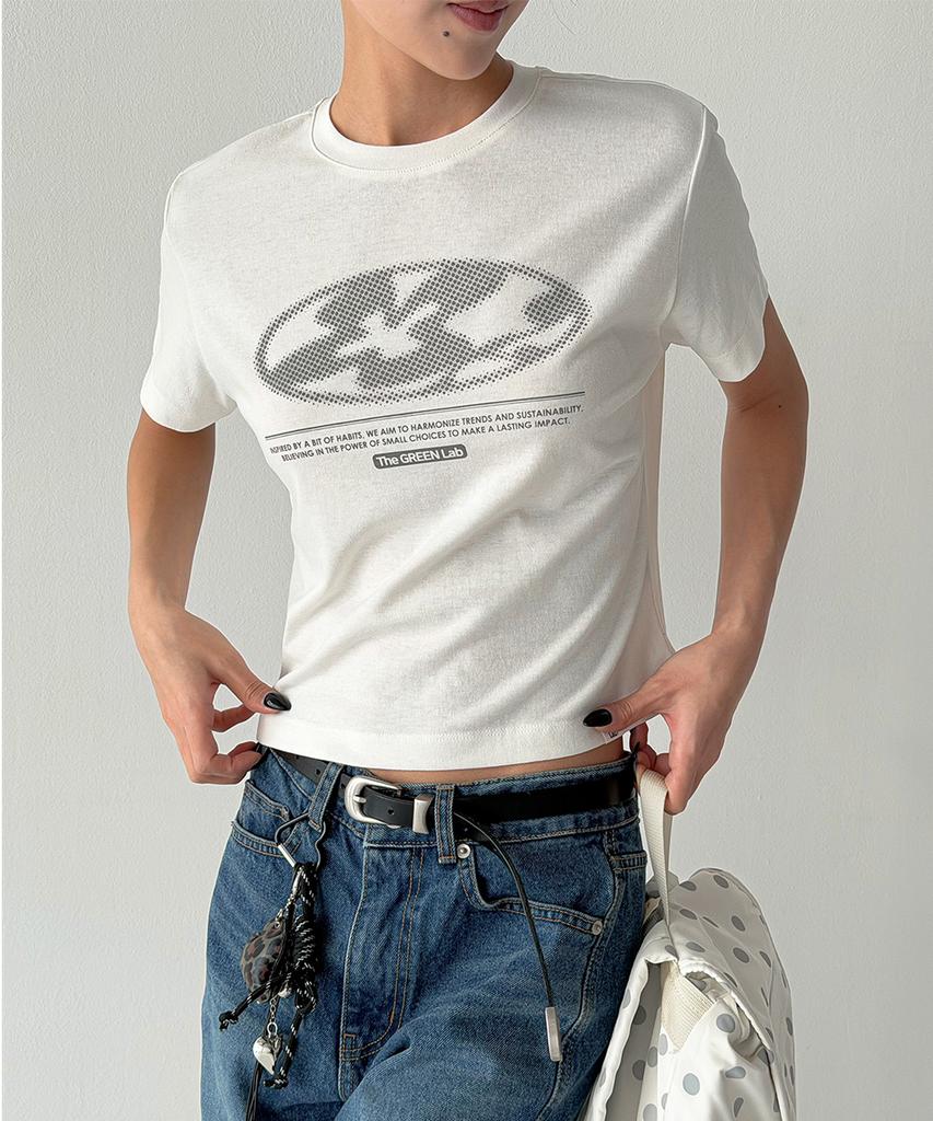 THE GREEN LAB Lettering Symbol Crop Short Sleeve T-Shirt [Ivory/Clover]