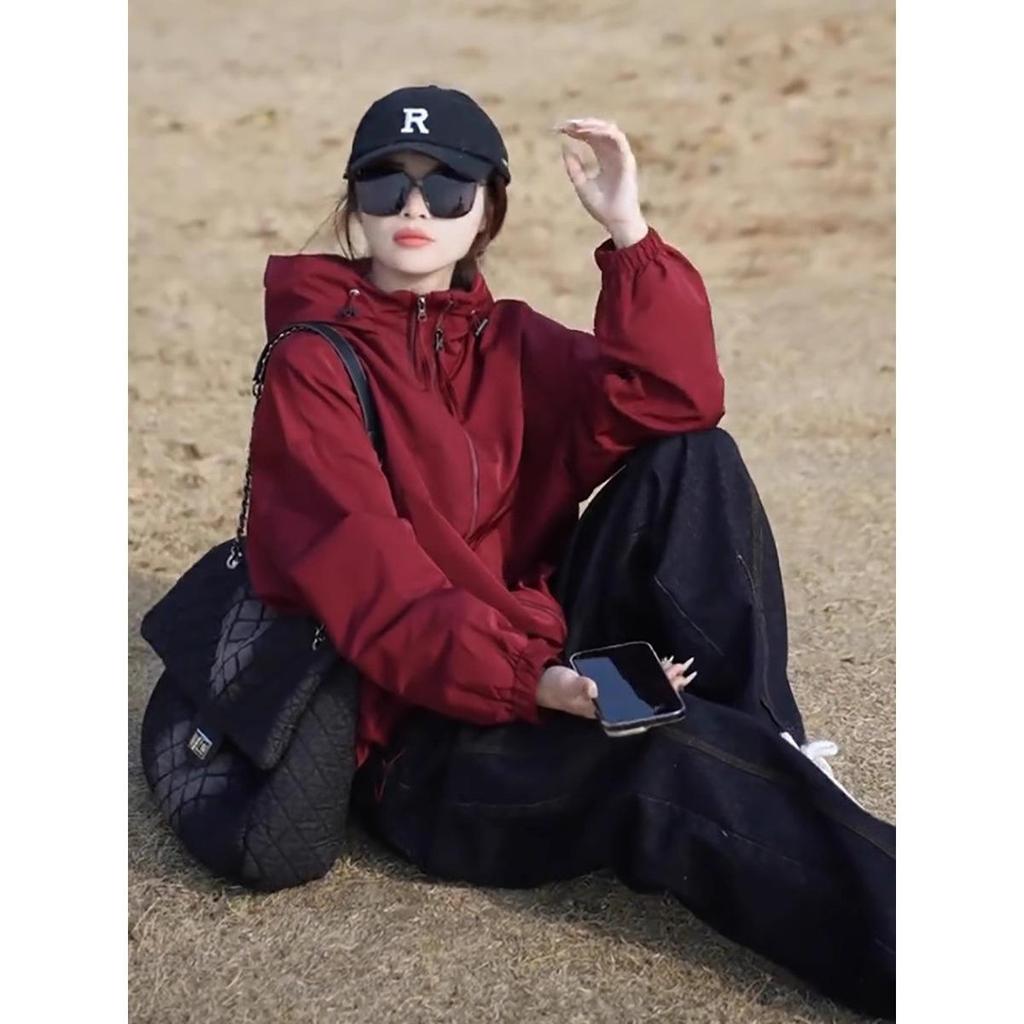 Women's European-Style Casual Windbreaker: 2025 Spring/Autumn Loose Versatile Sports Jacket