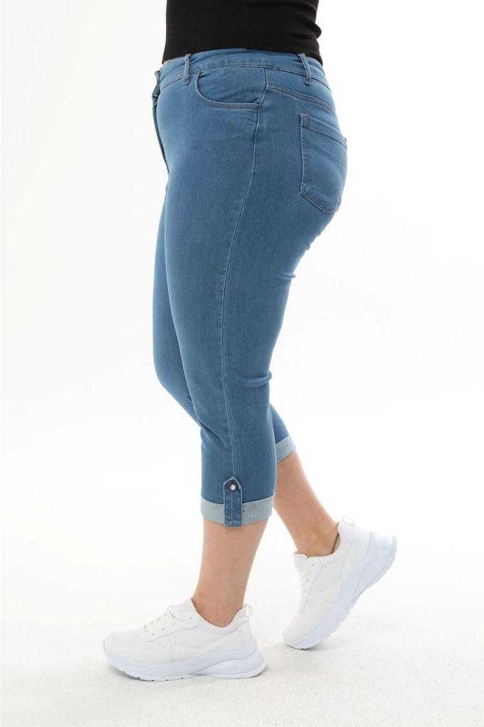 Damenmode Übergröße Shorts & Bermudas Plus Size Jeans Capri mit Schlitz (Taschen- und Stickereidetail)