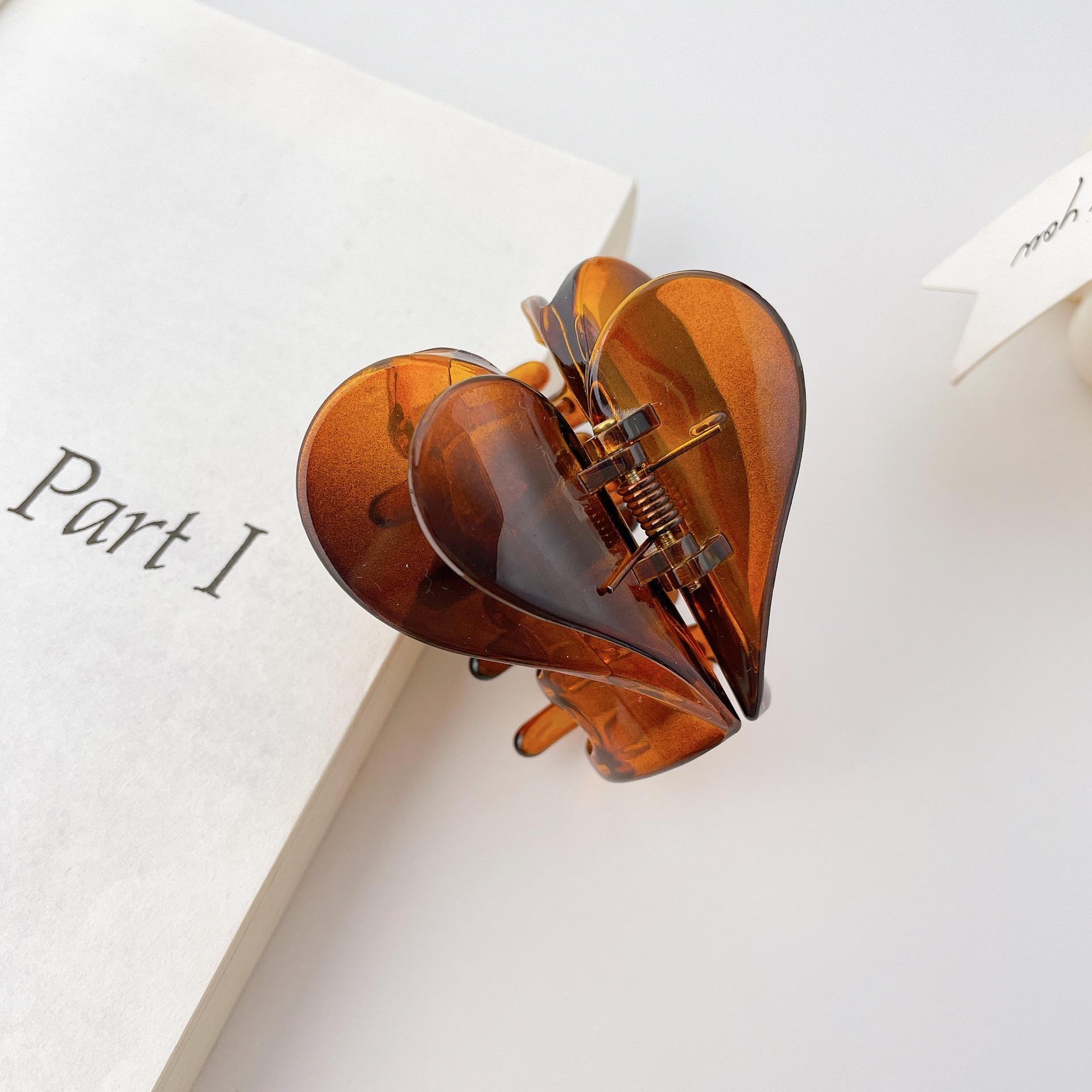 

Chic Handmade Plastic Hair Claw Ideal For Bathing And Everyday Use Women For Caramel