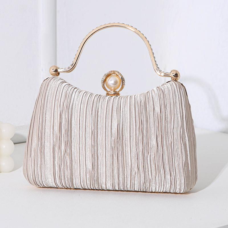 Pochette de soirée élégante en polyester avec plis ornés pour événements formels