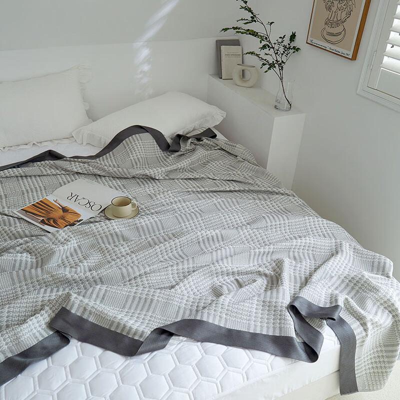 OEING Bamboo Fiber Summer Quilt Blanket