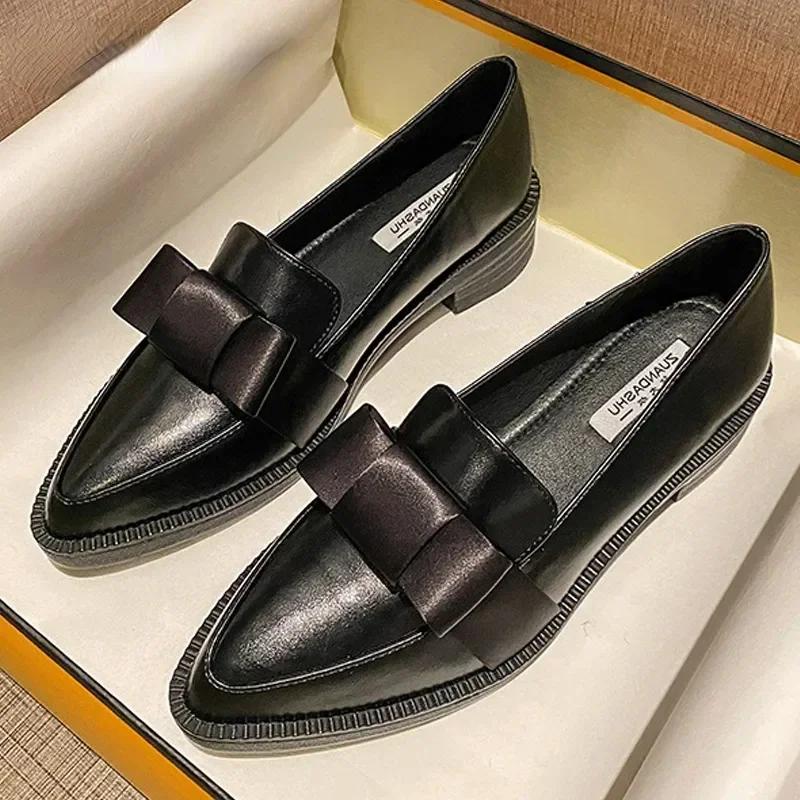 Retro Bowknot Oxfords Woman Flats Slip On Thick Heels Loafers British Pointed Toe Small Leather Shoes Women Plus Size 42