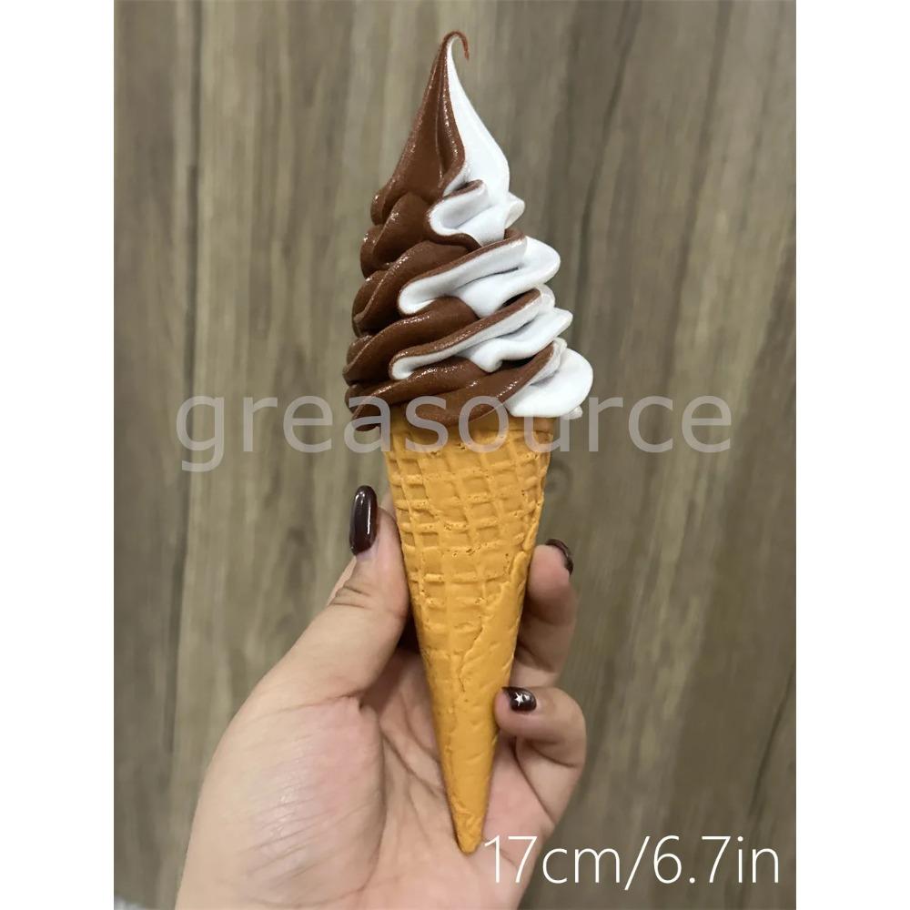 Plastikowy Model Symulujący Jedzenie Dekoracja Rekwizyt Podwójne Kolory DIY Lody Sztuczny Rożek Waflowy 17cm 6.7cala Pokaz Wideo ASMR