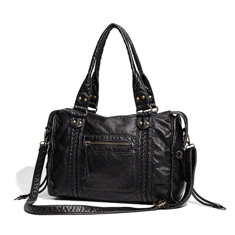Outdoor trend women's large-capacity bag, locomotive bag, French retro shoulder messenger bag, underarm tote bag, washing bag.