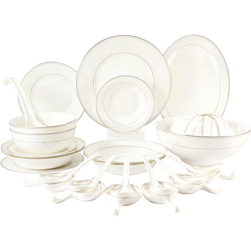Marguerite Pure White Bone China Dinnerware Set 6-Person 32-Piece Set
