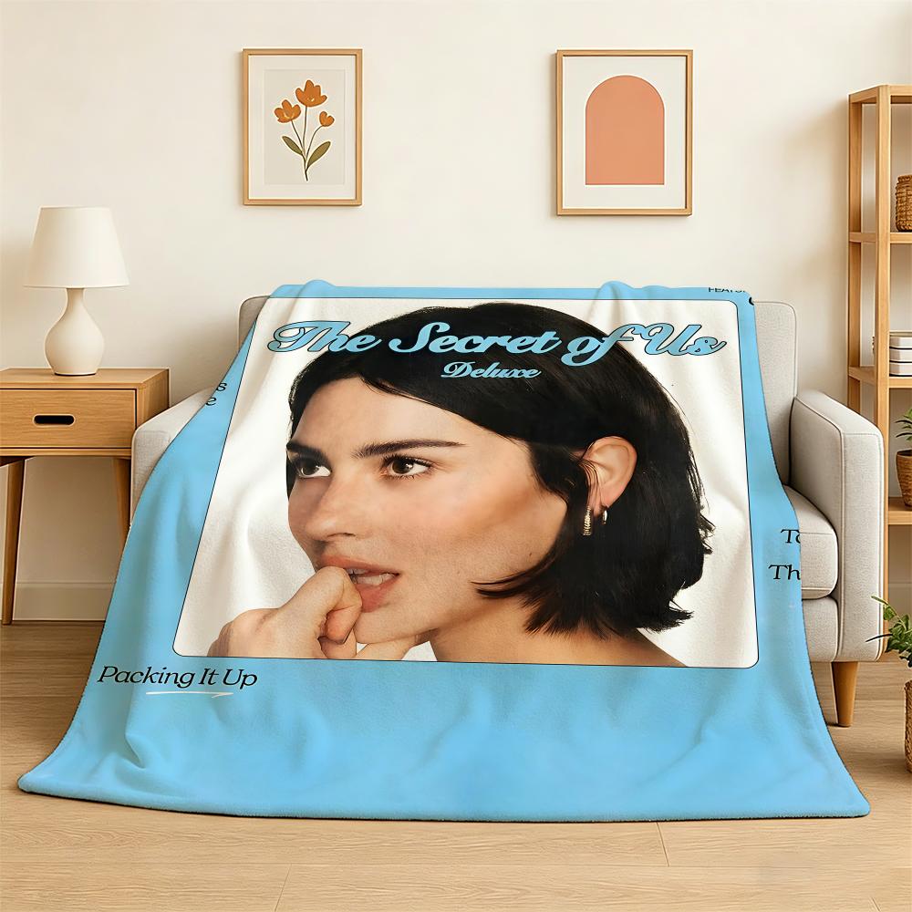 Singer G-Gracie Abrams Throw 240g Flannel Blanket Lightweight Soft Skin-friendly Summer Thin Throw Blanket 75X95CM