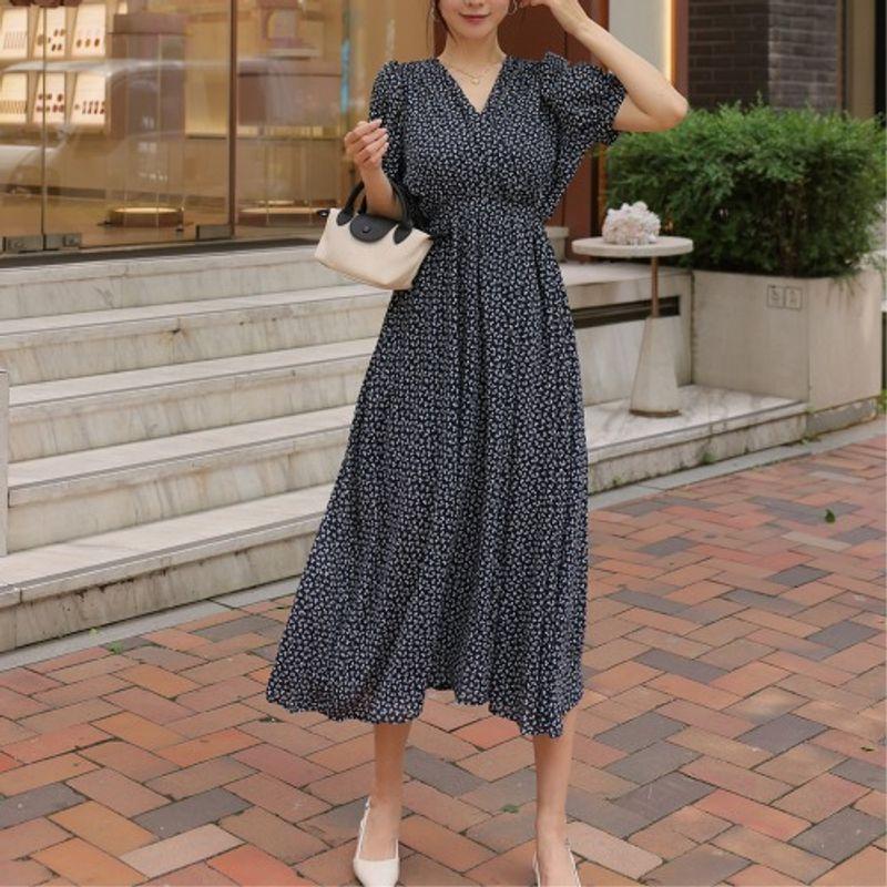 

K-style Plus Size Women s Clothing Summer Fashion Commuter V-neck Floral Tight Waist Mid Length Long Length Puff Short Sleeve Dress Dress Black(Figure) 4XL