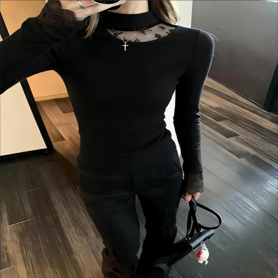Women's Slim-Fit Fleece-Lined Black High-Neck T-Shirt with Lace Splicing Sleeves, Ideal for Autumn and Winter