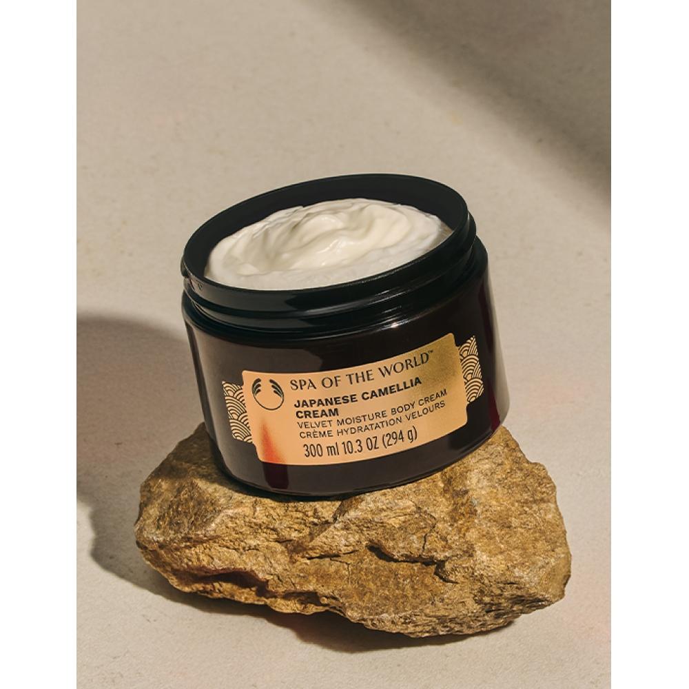 

The Body Shop Spa Of The World Japanese Camellia Cream 300ml