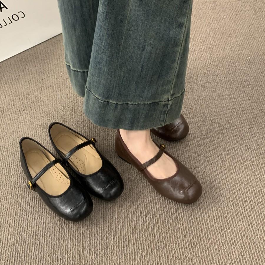 Vintage Versatile Evening Breeze One-Word Buckle with Round Head Mary Jane Shoes Commuter Small Brown Leather Shoes Ballet Shoes.