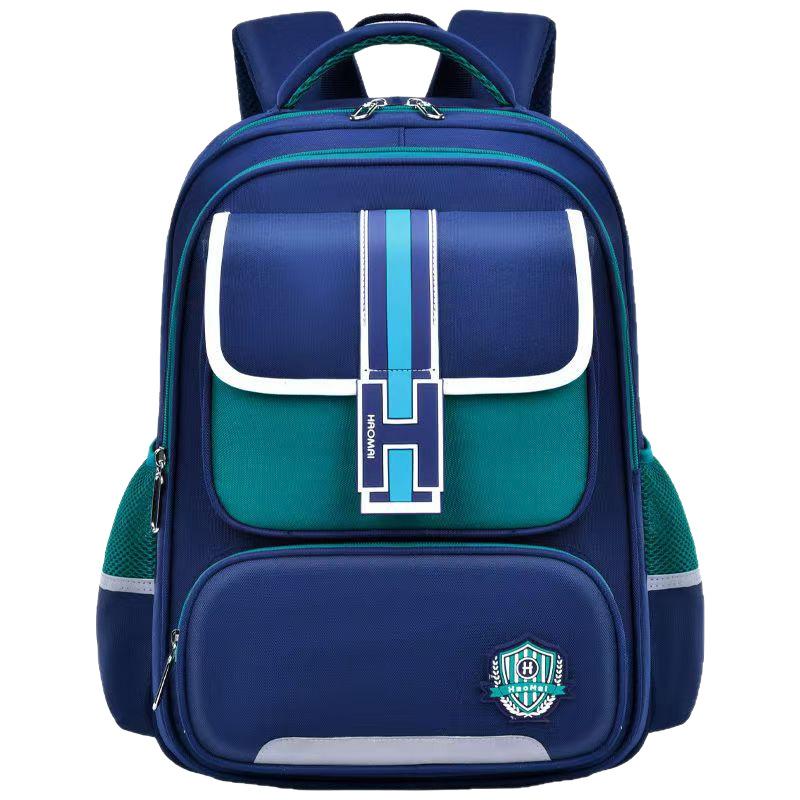 The British-style Backpack for Primary School Students, Featuring A Large Capacity for Both Boys and Girls To Reduce The Burden