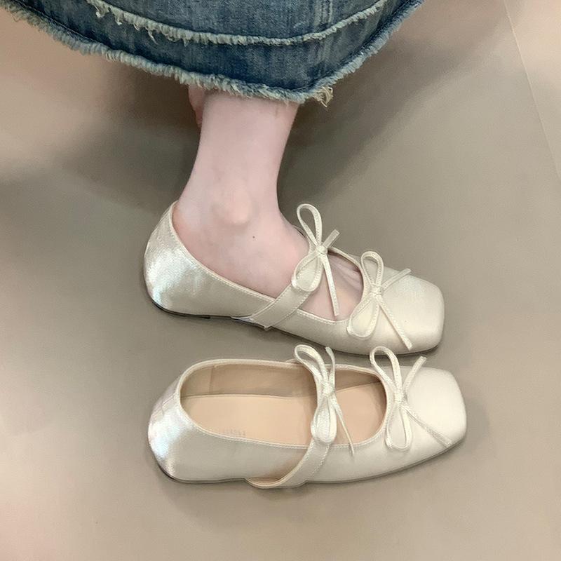 French sweet wind double bow Mary Jane shoes square head shallow mouth inner height increase single shoes women's 2025 new ballet
