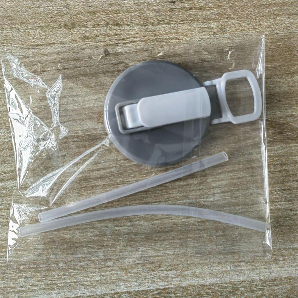 Pull-Tab Can Straw Covers - Creative Plastic Soda & Cola Lids