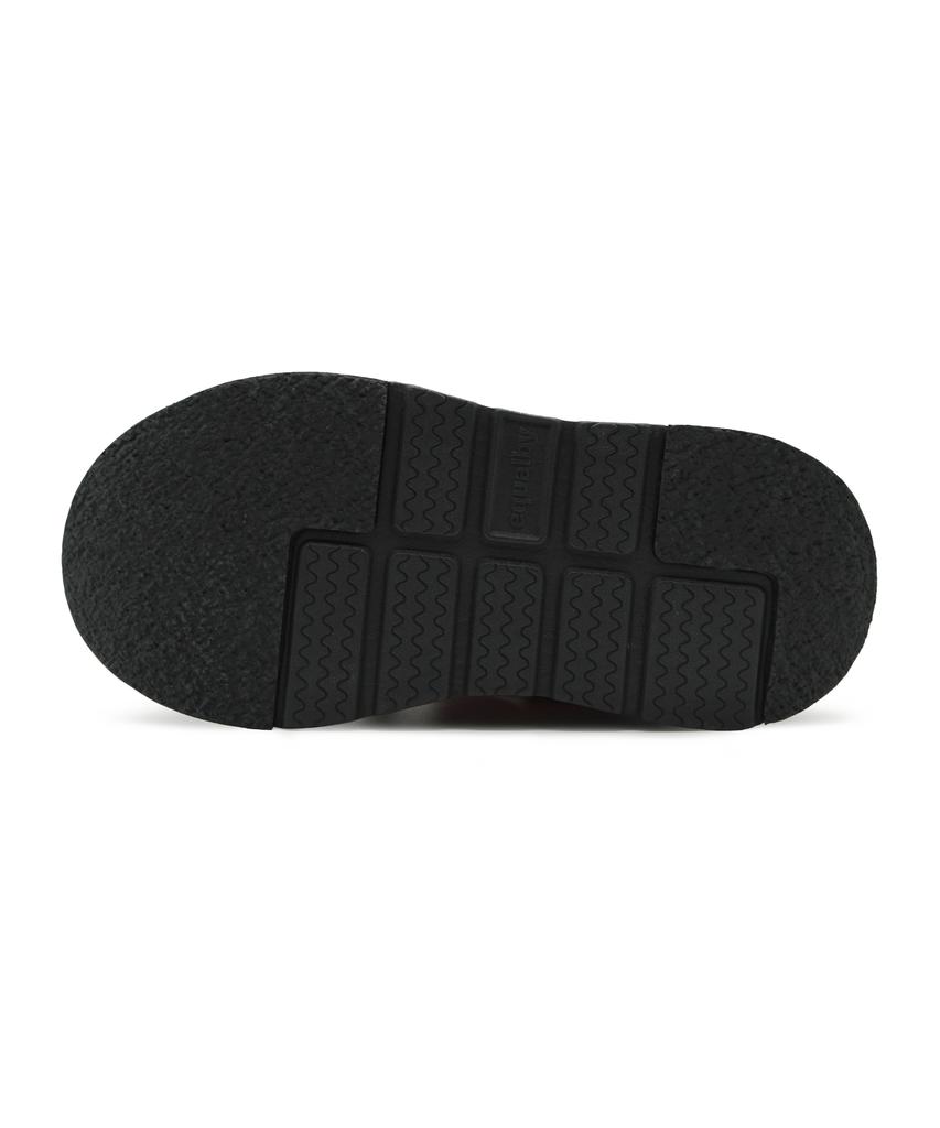 Equalby Madeleine / Black