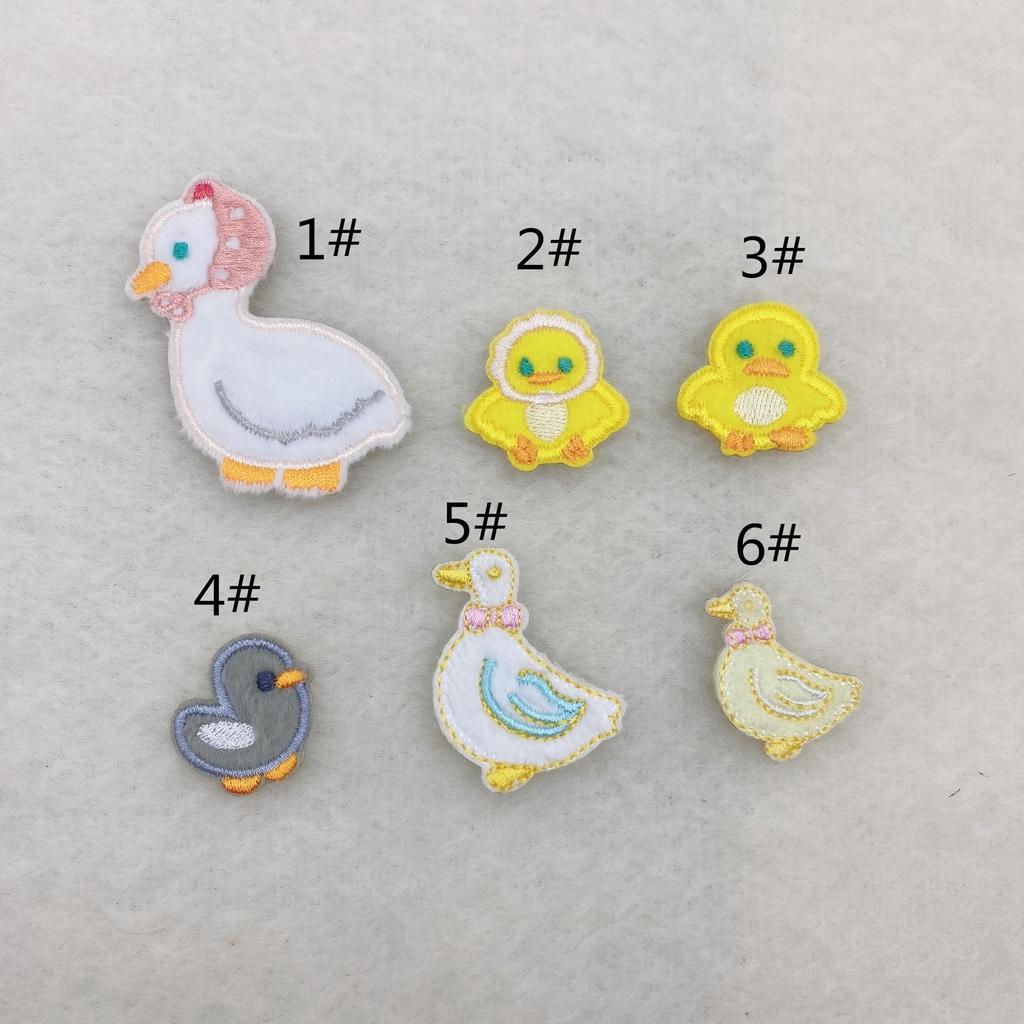 Self-Adhesive Cute Cartoon Duck Embroidered Patch for Clothes and Bags