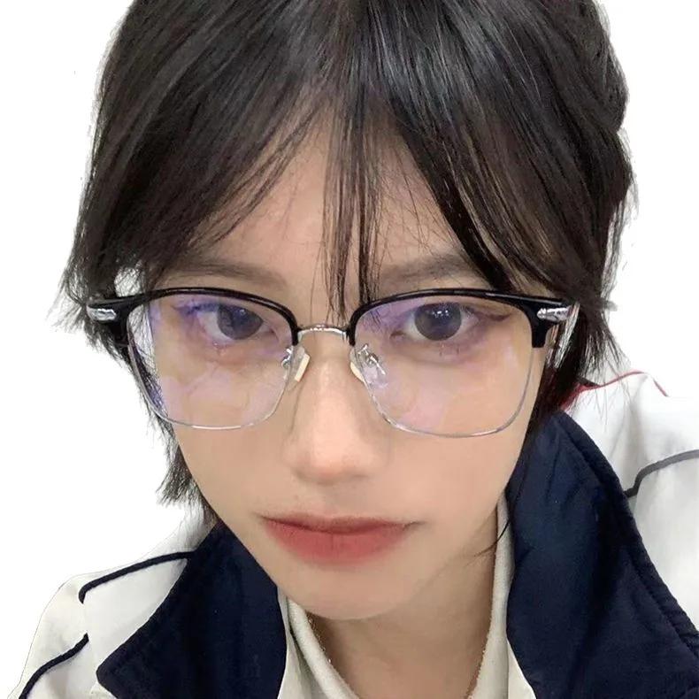 Business Fashion Myopia Glasses for Men Women Classic Half Frame HD Glasses Blue Light Blocking Eye Protection Computer Glasses