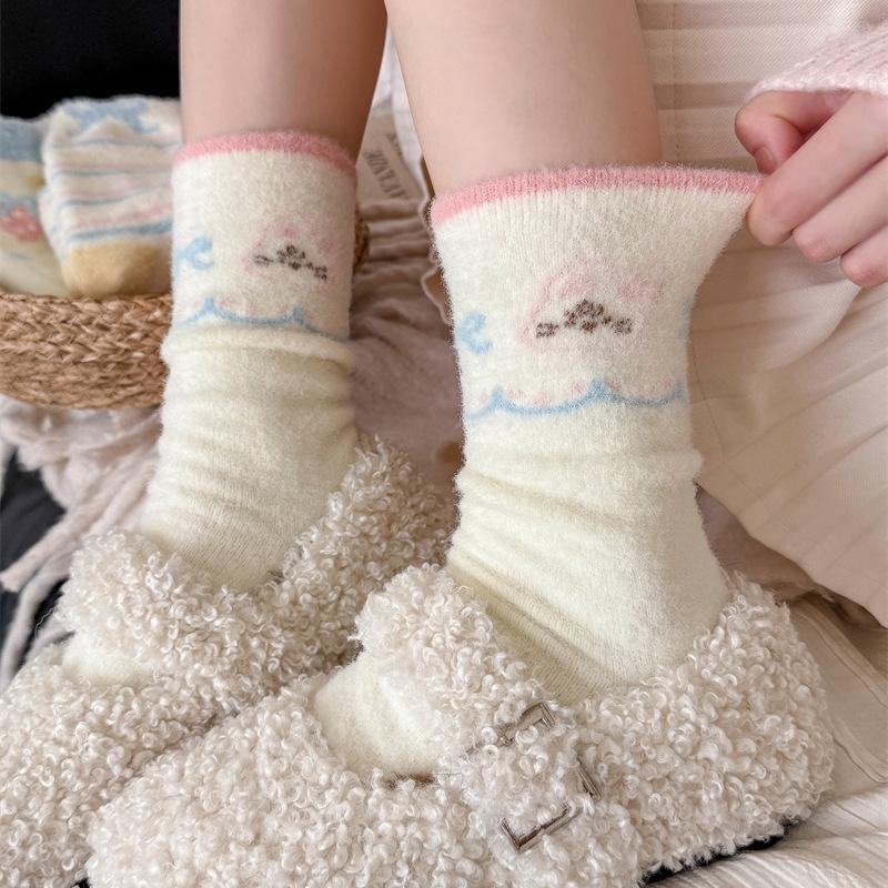 

Женские осенне-зимние утолщенные теплые мультяшные носки средней длины с бантом и рисунком кролика для сна 1 pair