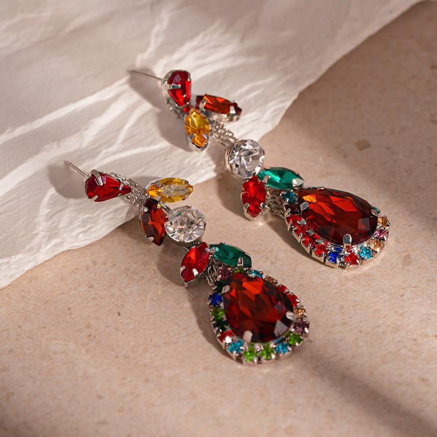 "High-End Luxury Drop Necklace and Earrings Set - European and American Niche Versatile Jewelry"