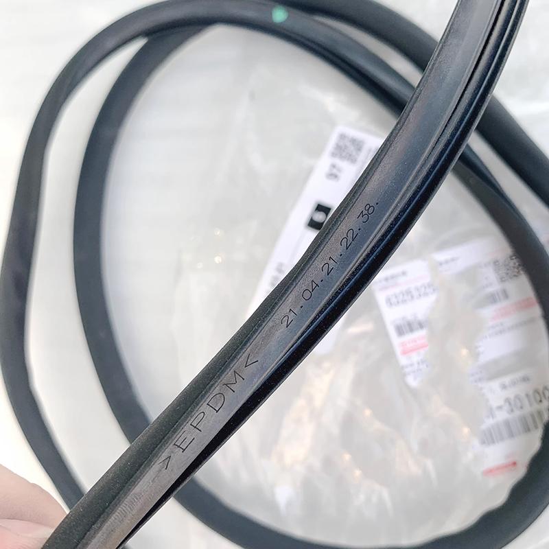 Auto Sunroof Window Rubber Seal For TOYOTA LEXUS ES350 GS350 GS450H 2007 2008 2009 2010 2011 2012 2013 2014-2016 63251‑30100