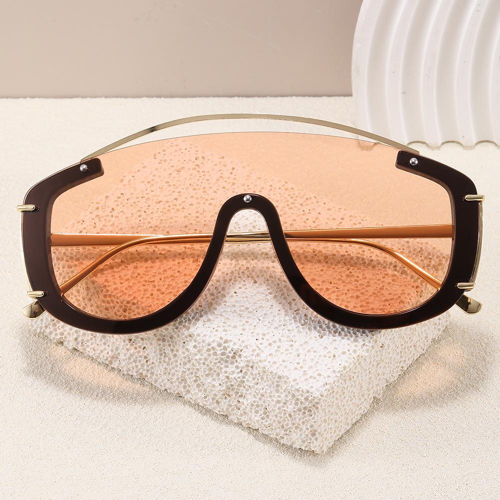European American Style Women Sunglasses Fashion Trendy Big Size UV Protection Outdoor Activity Sun Glass