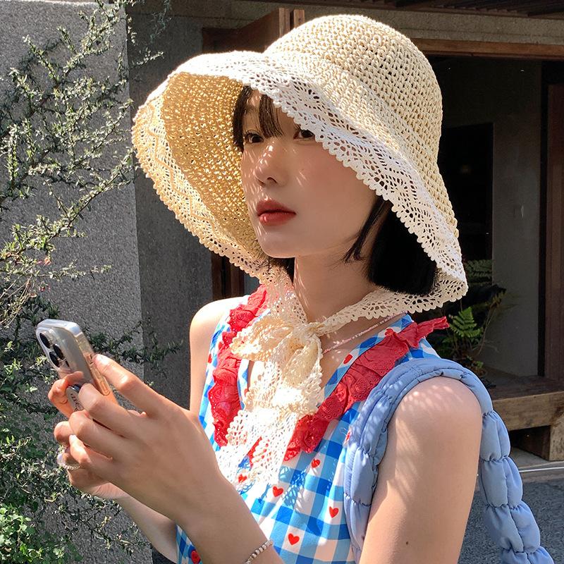 Elegant Ladies' Lace-Trimmed Straw Hat UV-Resistant Sun Protection | Stylish Beige Bucket Hat with Bow Detail for Beach Vacations