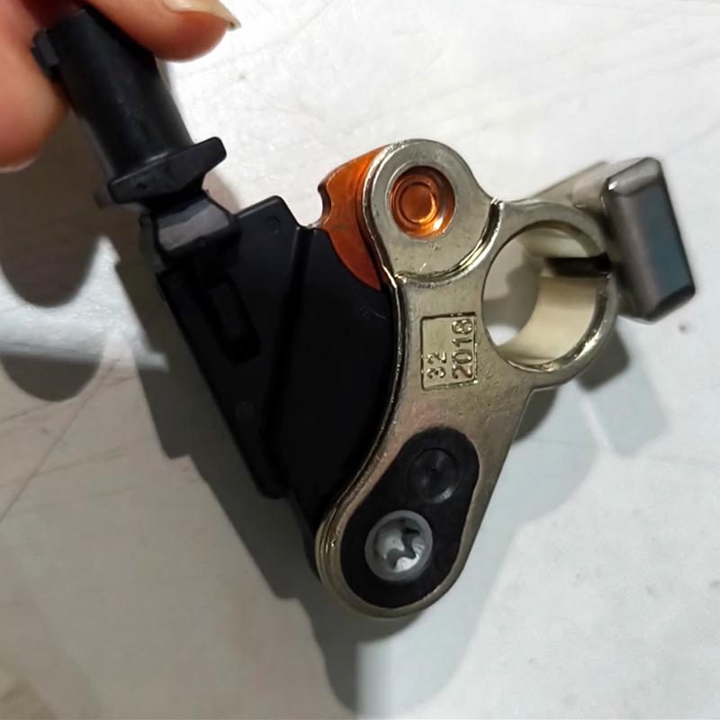 9802043480 Battery State Of Charge Box Assembly For Peugeot 2008 3008 408 508 RCZ For Citroen C4 Battery Negative Wire Sensor