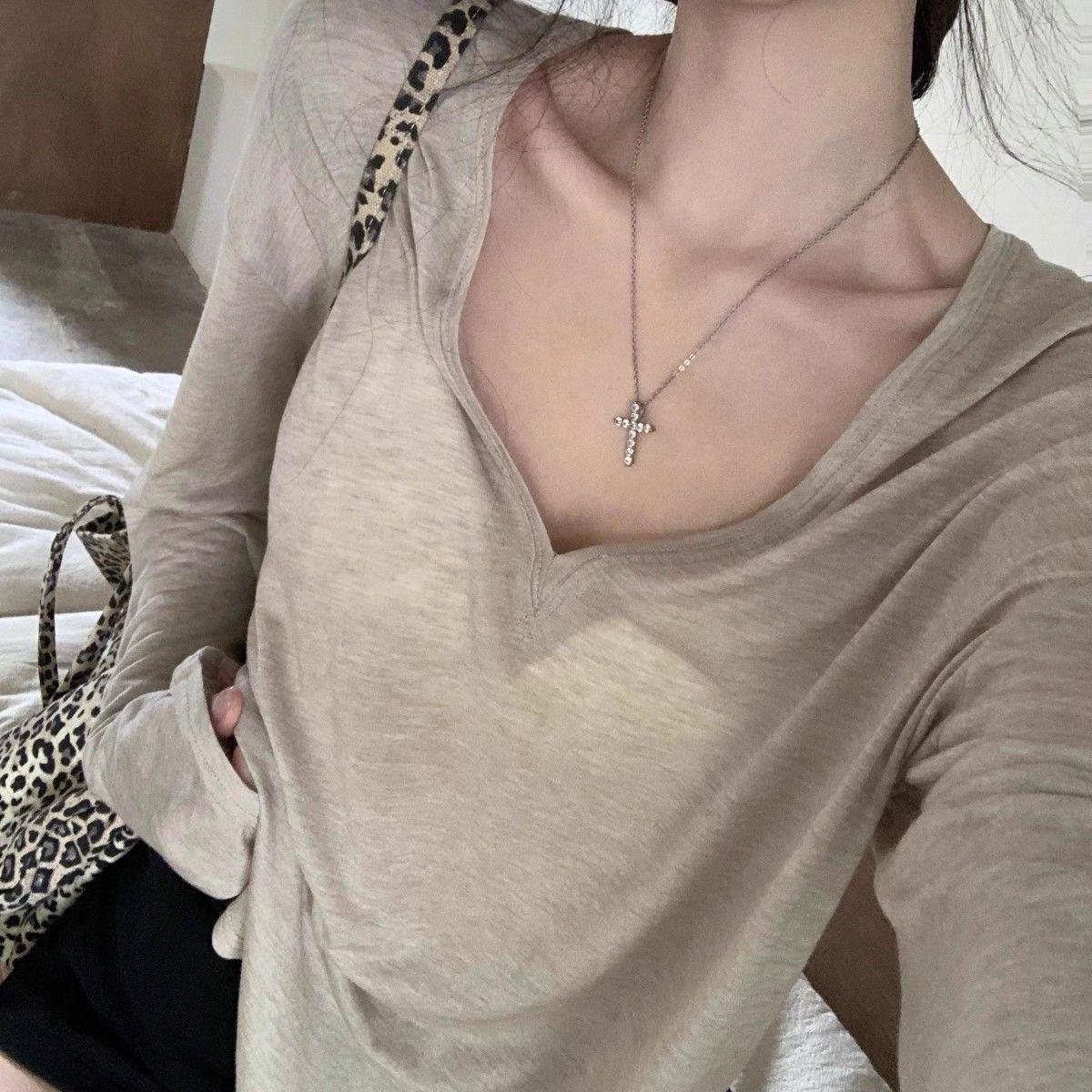 

Women s Spring & Summer Two-Piece V-Neck T-Shirt & Loose Camisole Sun Protection Set 2XL for 130-150 lbs