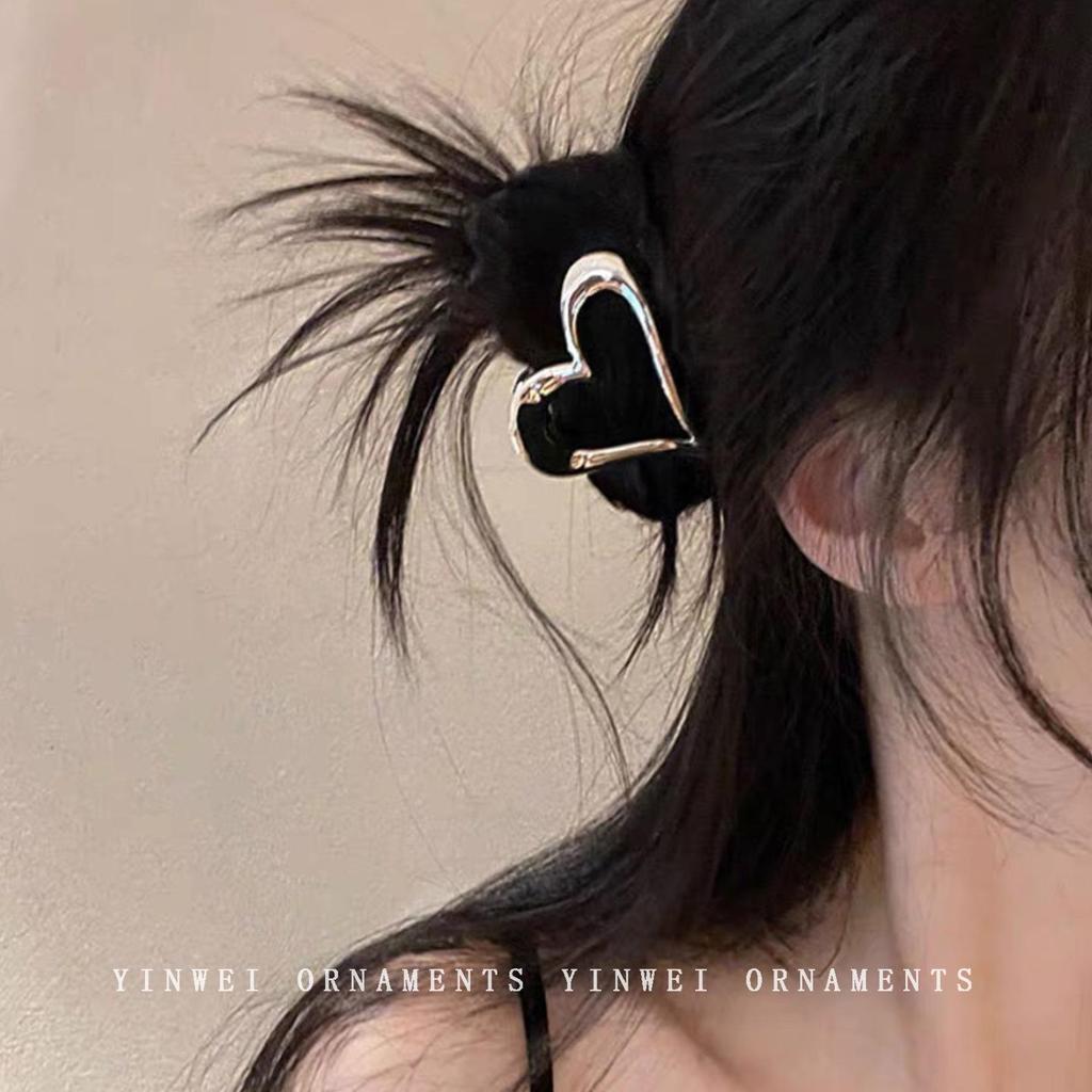 High-End Heart Ponytail Claw Clip for Women – Anti-Collapse Hair Accessory