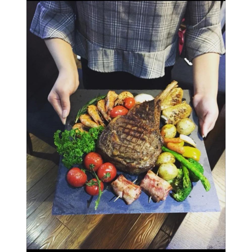 Black Stone Round Natural Slate Western Steak Plates Slate Dinner Plate Kitchen Cheese Pizza Flat Fruit Tray  Plate For Wedding