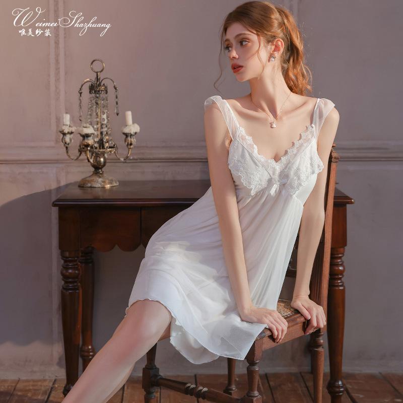 Beautiful Yarn Summer New Suspender Nightdress Women's Lace Fungus Lace Pajamas with Chest Pads Sweet Mesh Nightdress