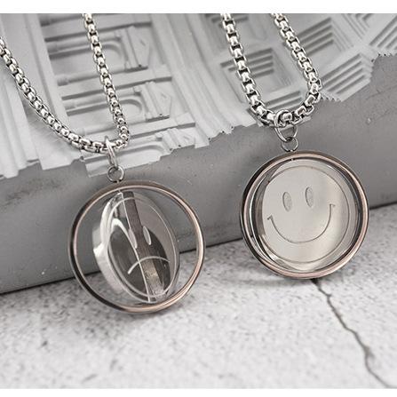 Street trend smiley face double-sided expression necklace Internet celebrity same male titanium steel hip-hop street couple titanium steel necklace