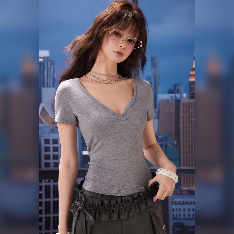 UNIFREE Women's Embroidered Lace V-Neck T-Shirt