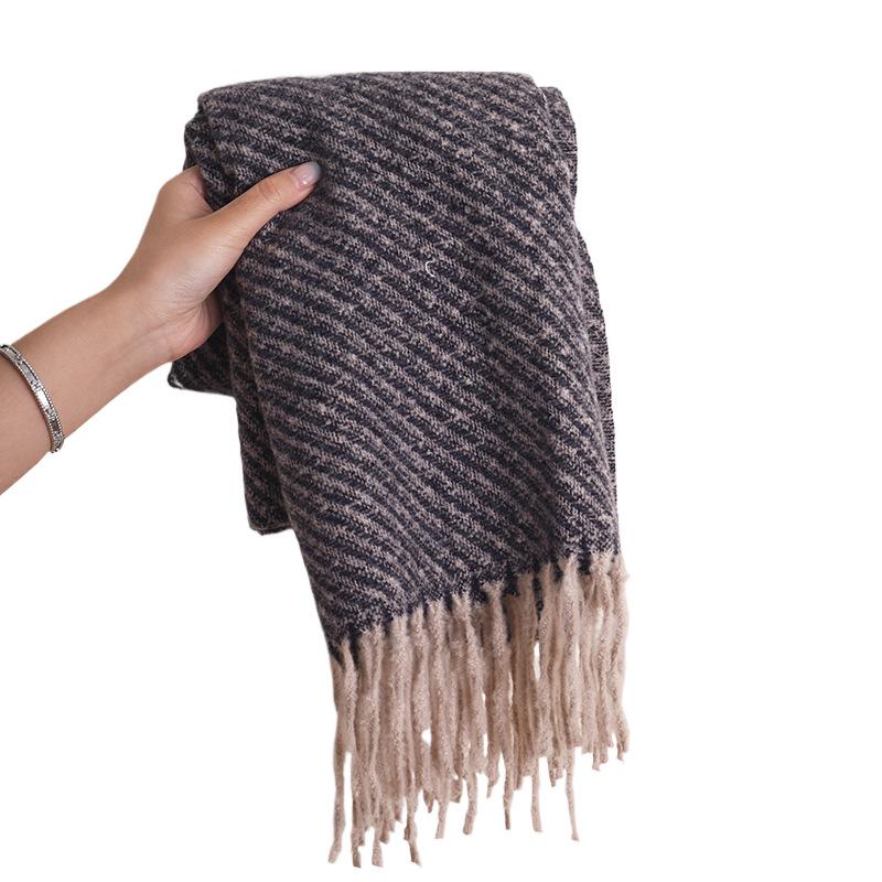 Elegant High-End Twill Scarf: Faux Cashmere Tassel Shawl for Women - Autumn/Winter Fashion Trend