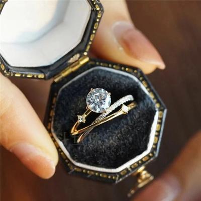 Nuovo anello a forma di stella a 4 artigli in argento sterling 925 color oro giallo con Moissanite Anello da donna con diamanti di lusso da 1 carato