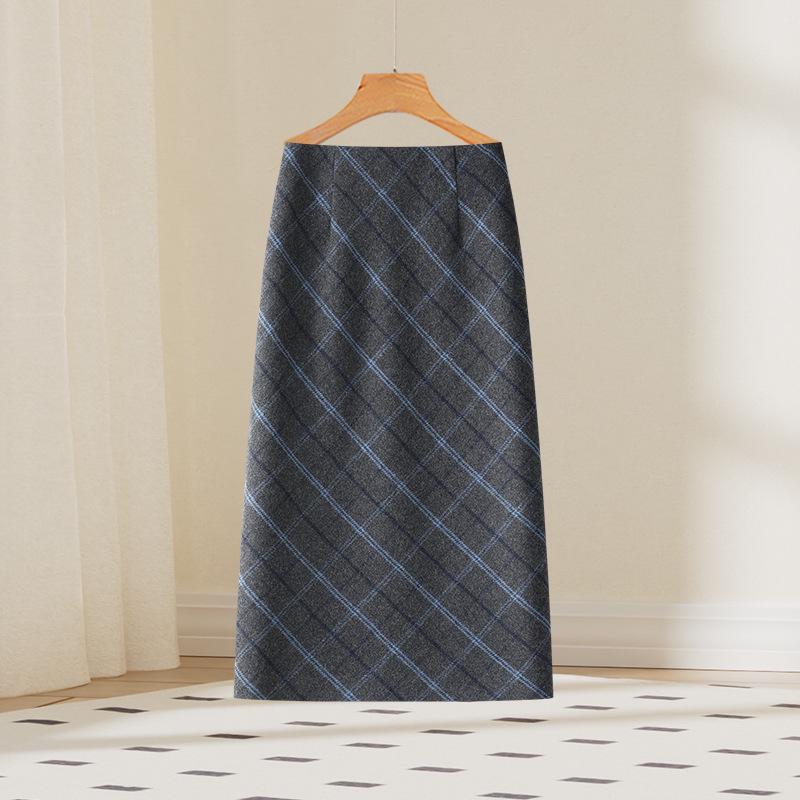 Elegant Retro Wool Plaid Midi Skirt for Women - Autumn/Winter 2025 Collection