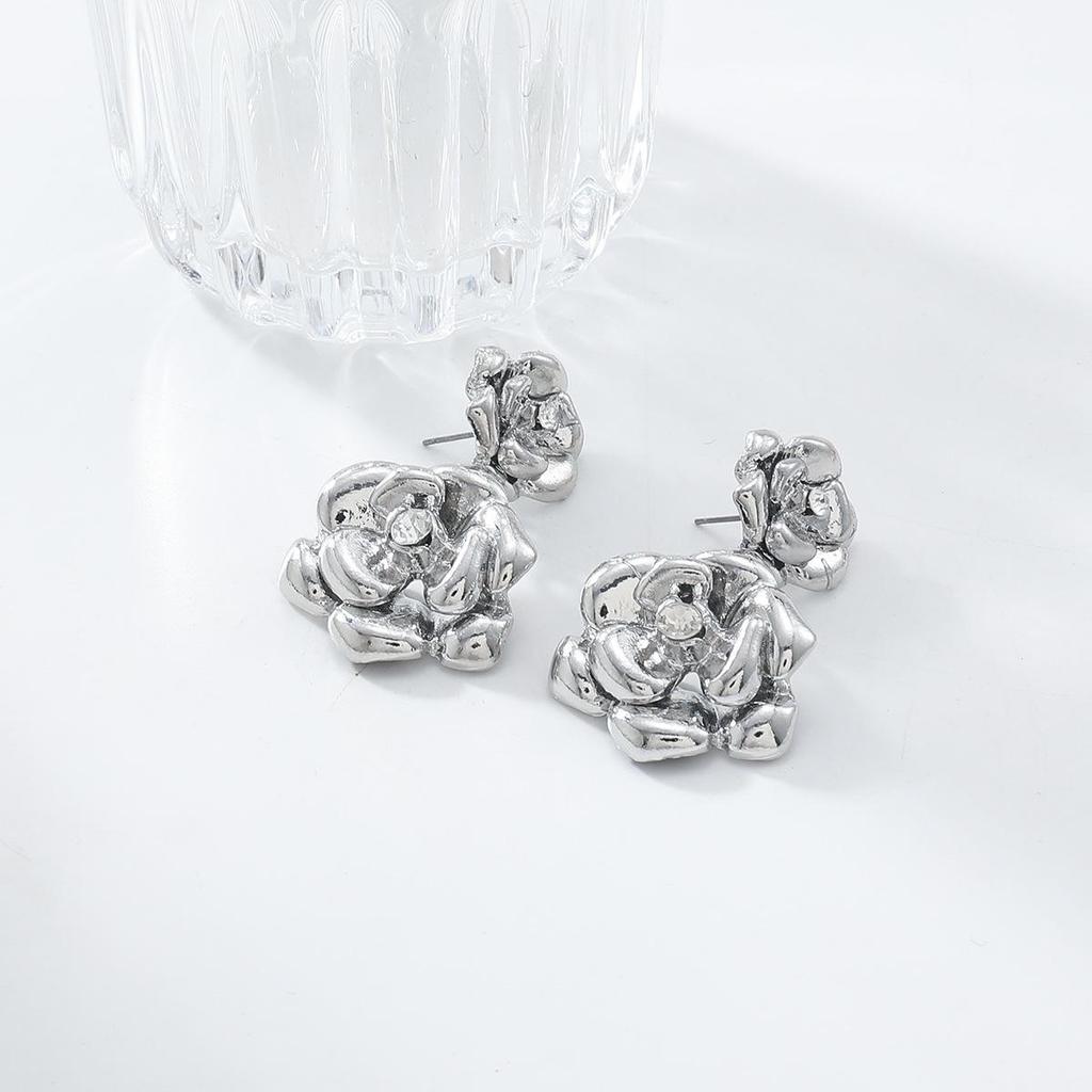 Pinkdudu Gold Plated Zinc Alloy Rose Stud Earring Exaggerated Trendy Earring Elegant Flower Earring PD2202