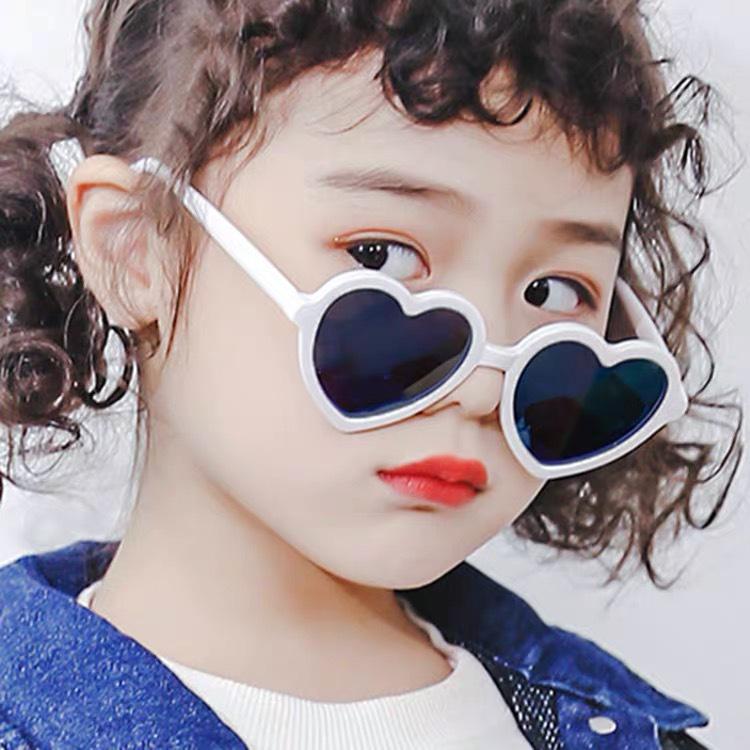 

New Trendy Polarized Heart Sunglasses for Kids - Cute and Colorful Design for Boys and Girls