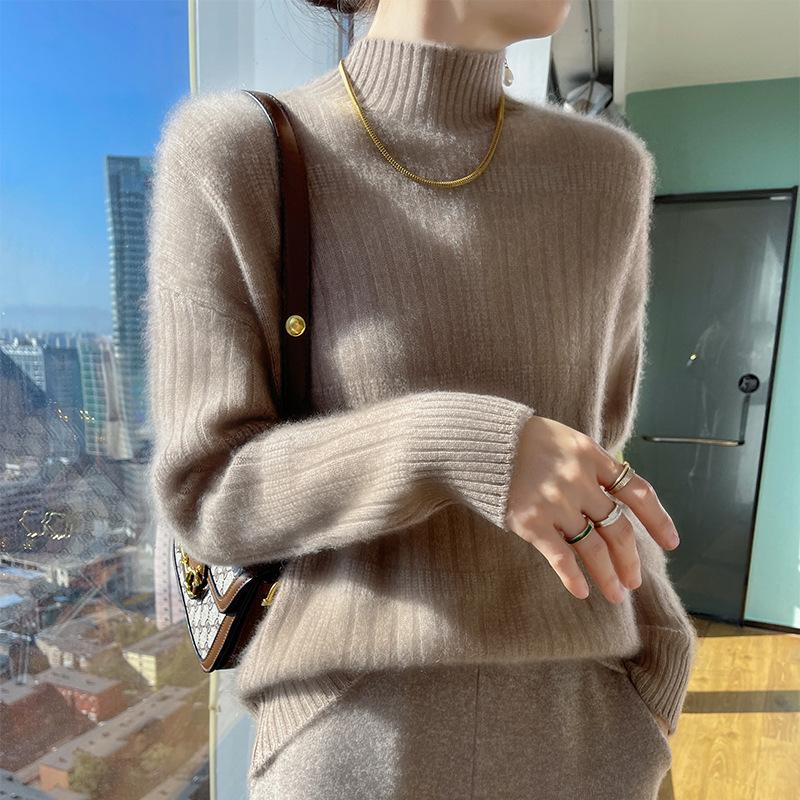 Women's Loose Fit Pure Wool Turtleneck Sweater