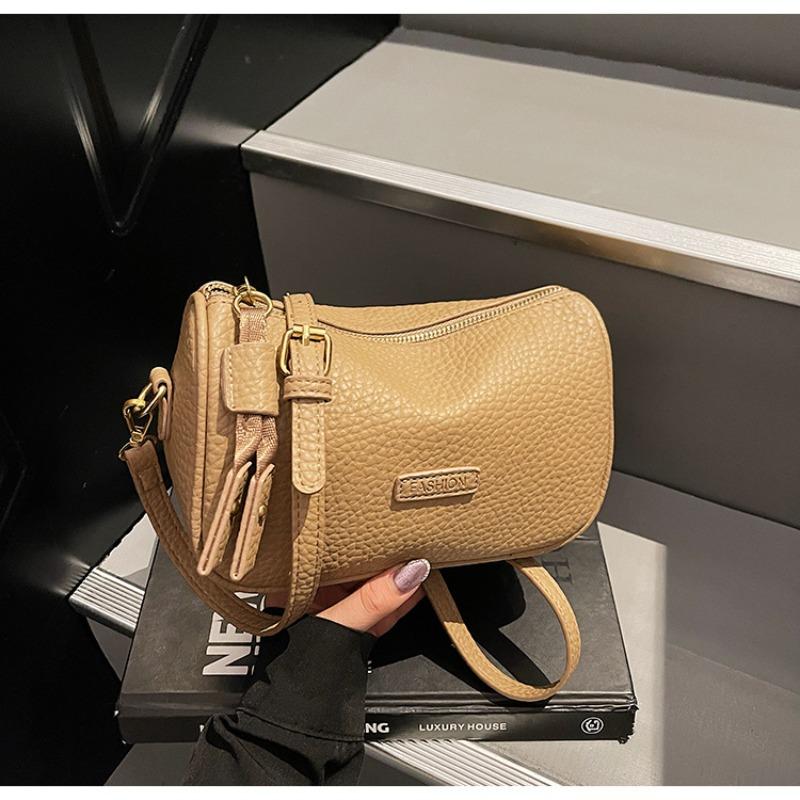 Retro small bag women's autumn and winter versatile new fashion broadband shoulder messenger bag pillow bag