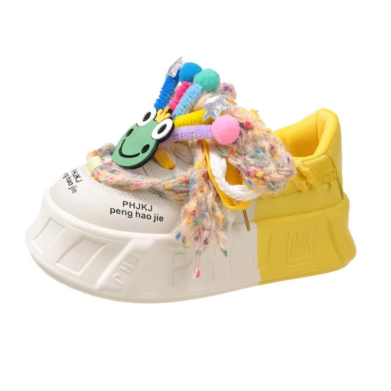 Fashion Kawaii Ladies Shoes On Sale New Fashion Round Toe Lace Up Women's Vulcanized Shoes Spring Flat Outdoor Breathable Women Sneakers