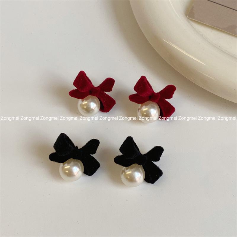 2026 Trendy Velvet Pearl Bow Earrings for Women - High-End Niche Design in Black