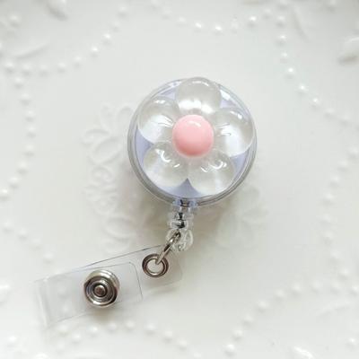 Flower Badge Holder Retractable Badge Holder Rotating ABS Badge Holder with Metal Belt Clip for Nurse Doctor Student