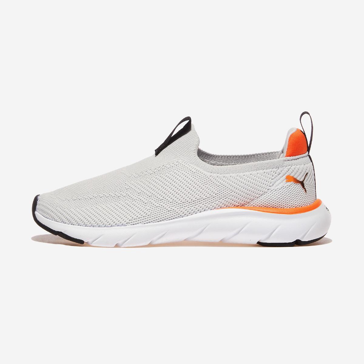 

[PUMA] SoftRide Flex Slip-On Knit PKI30983302-1010105375, популярная обувь в Корее