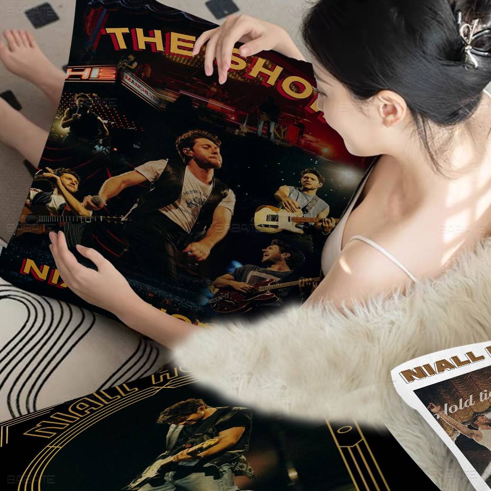 Fine Glasses Unisex N-Niall H-Horan Pop Singer Pillow Gifts Home Office Furnishings Bedroom Sofa Car Cushion Cover Case 45X45cm