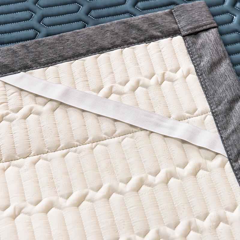 New Thick 0.5 Embroidered Latex Mat Solid Color Anti-slip Foldable Machine Washable Mat.