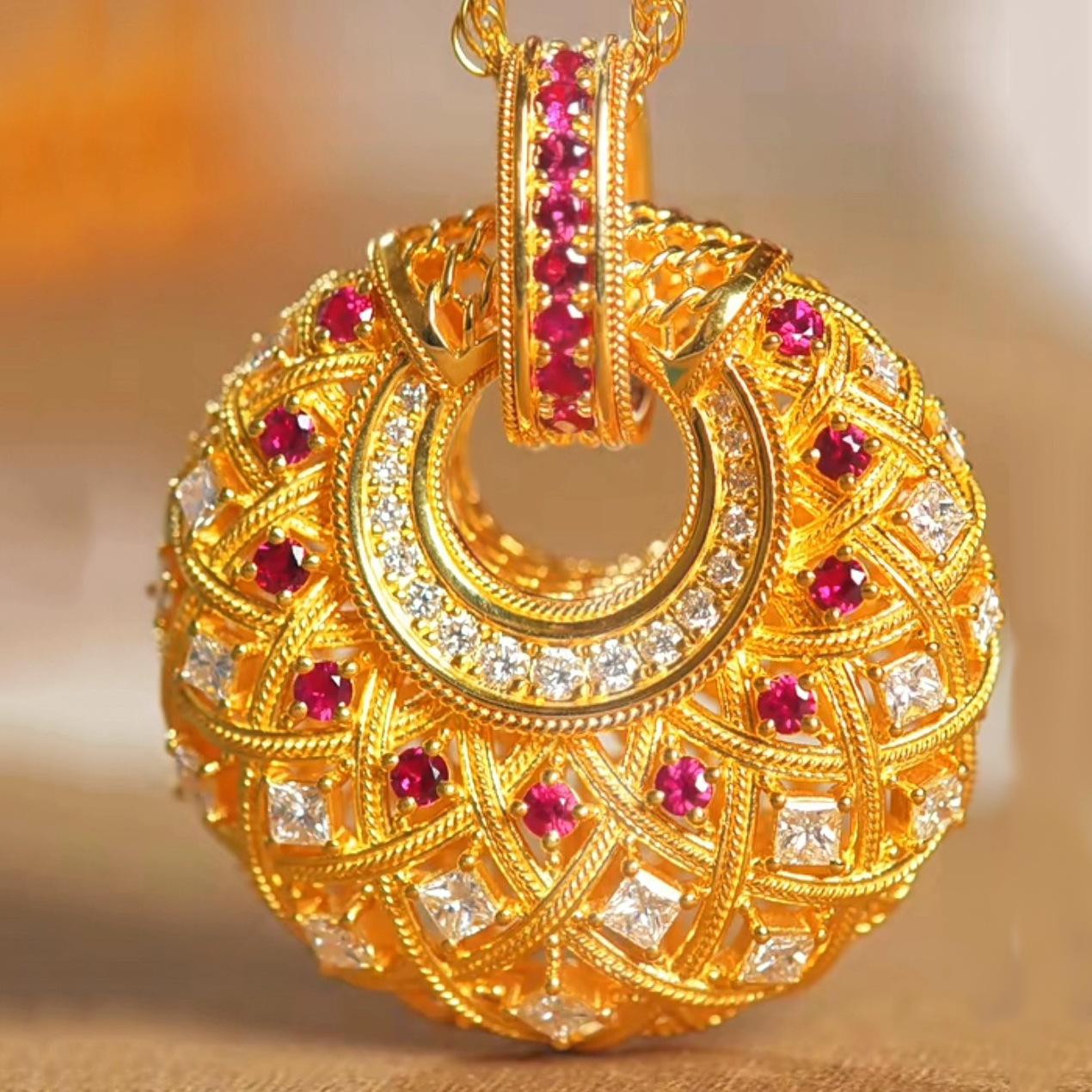 

2026New Chinese Tang Palace Night Banque TTang Cailing Guochao Gold-plated Red Corundum Pendant Retro Court Style Diamond-encrusted Money Bag Necklace
