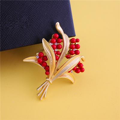 Women's Vintage Delicate Red Fruit Coat Brooch Botanical Shape Coat Decoration Clothing Jewelry