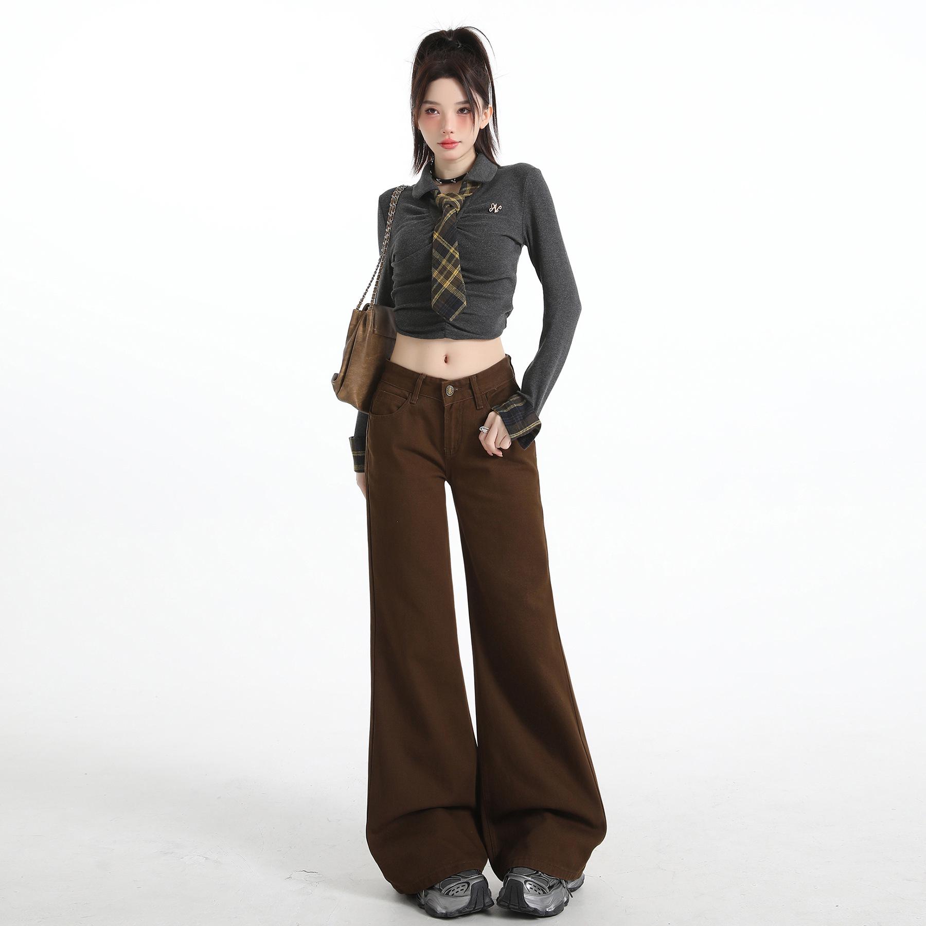 

Spicy Girl Retro Coffee Micro-Flare Jeans - Women s Spring 2026 Bell Bottoms, Floor-Length, Slimming and Versatile Small