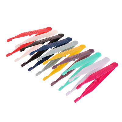 Lot de 10 pinces à épiler en plastique pour réparation médicale, petites pinces jetables, outils pour travaux manuels, jouets pour enfants, pinces en plastique aléatoires